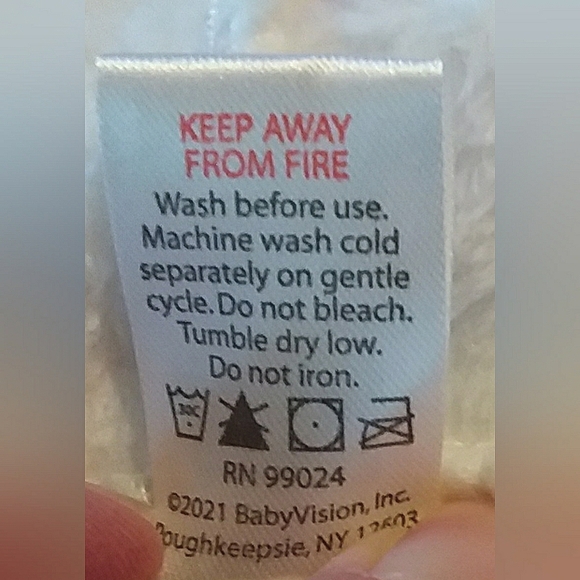 NWOT HB Hudson Baby hooded belted fuzzy robe 0-9 mo - Picture 3 of 5